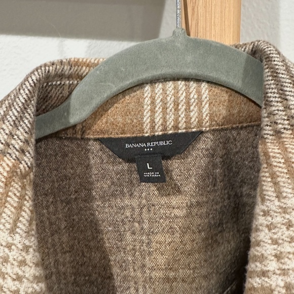 Banana Republic Heavy Flannel Shacket - Picture 6 of 8